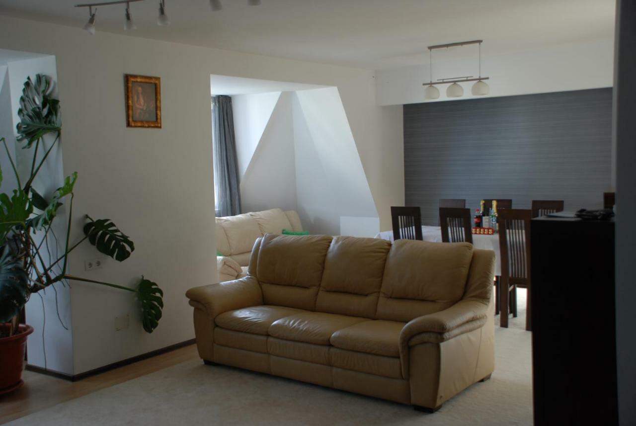 Oneclickrent 07 Penthouse Apartament Chisinau